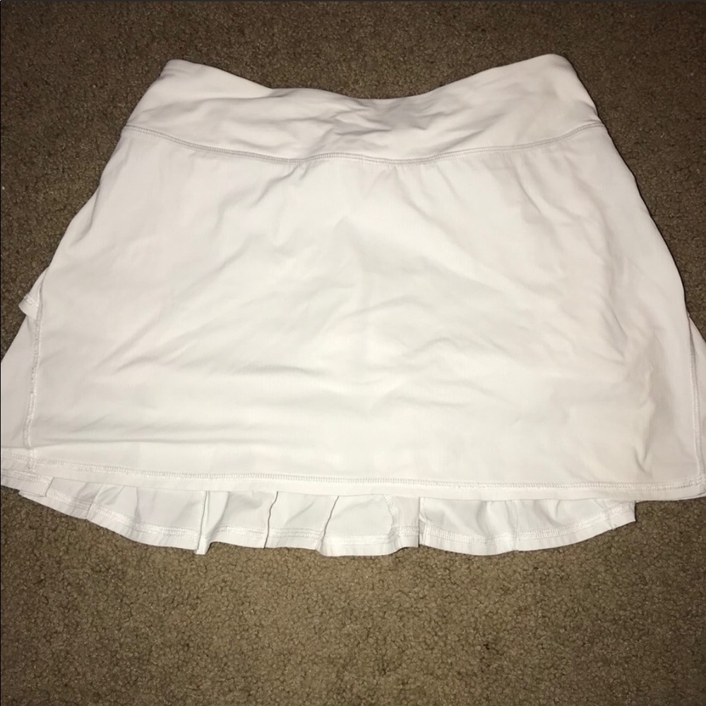 4 TALL 🍋 white lululemon tennis skirt